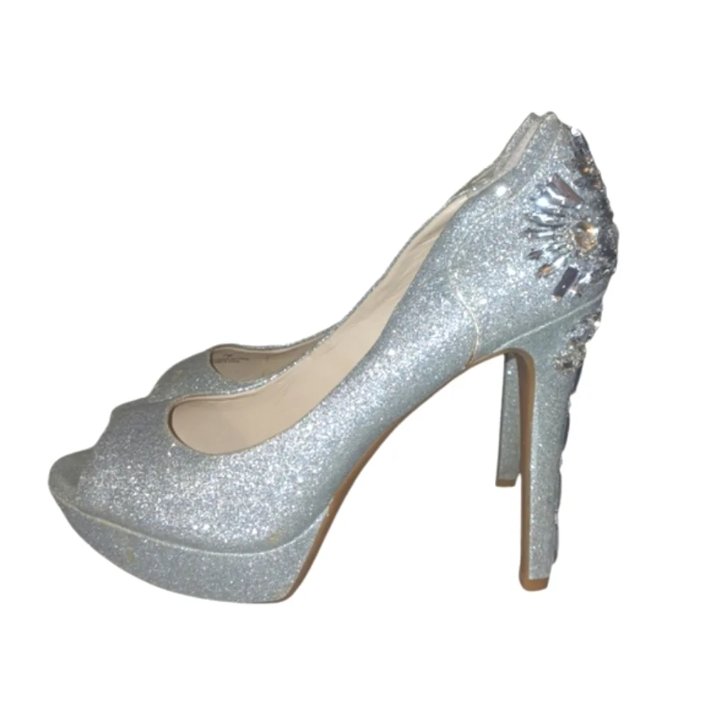 Gianni Bini Silver Glitter Gemstone Open Toe Platform Heels size 7